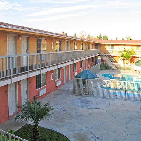 Chateau Inn & Suites Downey Εξωτερικό φωτογραφία
