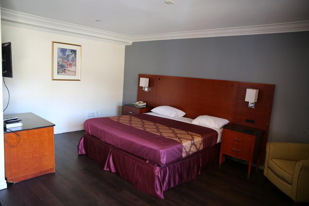 Chateau Inn & Suites Downey Εξωτερικό φωτογραφία